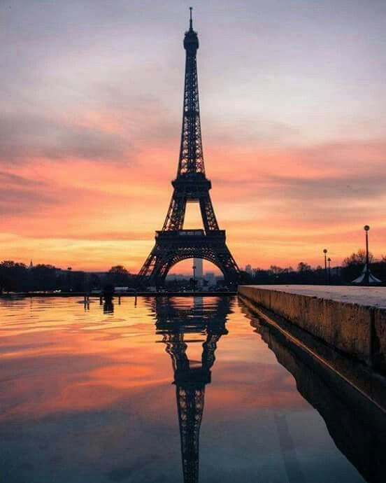 Trajets longue distance Lyon Paris Tour Eiffel avec chauffeur privé - Ash Driver
